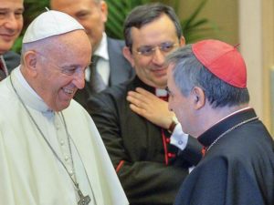 Papa Francesco con (l'ex) cardinale Becciu