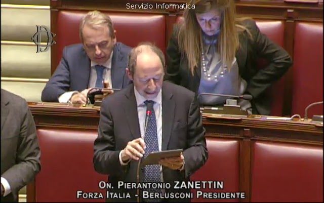 Commissione banche , unico membro vicentino, Pierantonio Zanettin, interviene sul FIR in aula