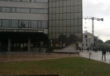 Processo Veneto Banca: il Gup di Treviso “boccia” il difensore di Consoli e dice no al rinvio chiesto perchè Costabile è in quarantena Covid Processo Veneto Banca: il piazzale del tribunale di Treviso