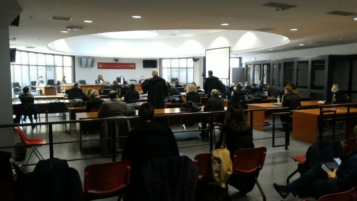 l'aula del processo BPVi piena