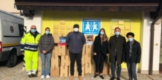 La protezione civile consegna vestiti nuovi e giochi al Villaggio Sos