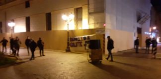 Dpcm Covid, l’altra piazza: centri sociali, Cobas, studenti, precari e insegnanti: “stop affitti, reddito di quarantena” manifestazione centri sociali cobas e studenti in piazza a Vicenza