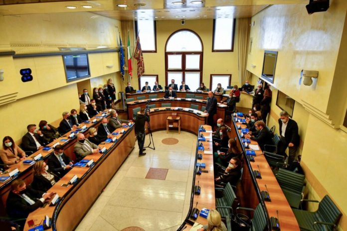 Consiglio-reg-1024x682-1