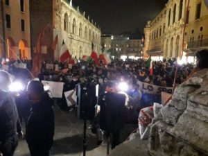 Presidio Vicenza Movimento Nazionale manifesta