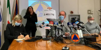 Covid, Zaia: “su ospedali pressione, non crisi. Rischio arancione? Faremo qualcosa contro assembramenti” Zaia coronavirus nove novembre
