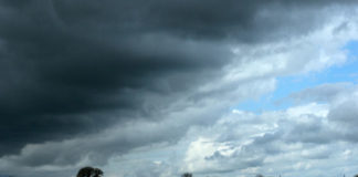 Allerta meteo, previsti rovesci abbondanti che potrebbero causare criticità