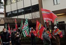 Forall Confezioni (Pal Zileri): firmato con Regione Veneto, Confindustria e OO.SS accordo transizione occupazionale per Quinto Vicentino Presidio lavoratori davanti alla Forall Confezioni di Quinto Vicentino