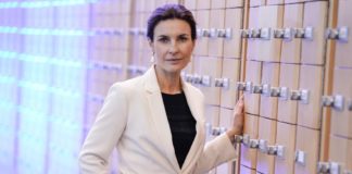 Covid, Moretti (PD): “Figliuolo acceleri vaccinazione studenti, insegnanti e personale scuola” Alessandra Moretti