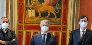 Vaccini anti-Covid agli over 60, Camani, Zottis e Zanoni (PD) a Zaia: “portale in tilt, meno annunci e più aiuti alle Ulss”