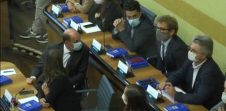 Covid, in consiglio regionale arriva inchiesta Report ma non Zaia: minoranze lasciano l’aula