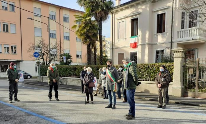 via Calderari Vicenza commemorazione Dino Carta