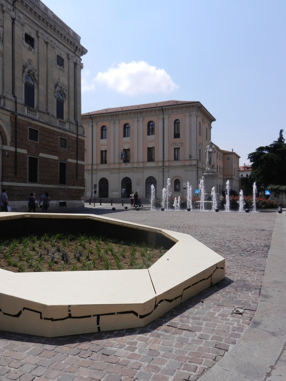 Fontane senz'acqua a Vicenza: San Lorenzo 