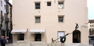 A Palazzo Trissino la mostra Open Call fotografica “Annecy, Vicenza e l’acqua” Fontane senz'acqua a Vicenza: fontana dei bambini, Stradella dei Tre Scalini annecy vicenza