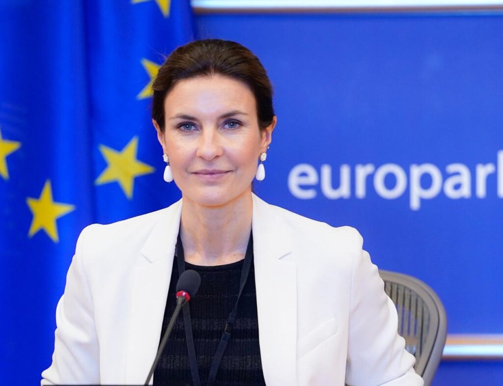 Alessandra Moretti eurodeputata vicentina del PD attacco cgil governo