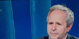 Andrea Crisanti lascia Università di Padova: “Voglio essere libero di prendere ogni decisione”. Stasera inchiesta Report su tamponi e regione Veneto Andrea Crisanti Carta Bianca