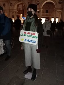 Flash mob in piazza dei Signori 11 febbraio migranti accoglienza