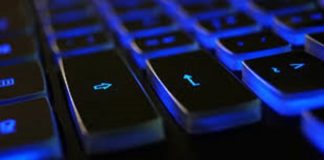 Skullbreaker e Blackout challenge, Agorà. La Filosofia in Piazza: come aiutare i nostri figli a gestire il mondo del web? Insidie del web