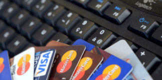 Da Polizia di Stato e Airbnb i consigli per evitare le truffe online, con Marco Camisani Calzolari testimonial, per prenotare le vacanze in sicurezza truffe online