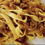 “Arte culi ‘n aria”, la seconda delle ricette di Umberto Riva dal suo libro: “Regaje, no le xera robe da siori, ma gnanca da pori cani” Arte culi 'n aria, regaje