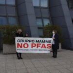 Processo Pfas a Vicenza, società idriche ribadiscono responsabilità imputati: si decide a novembre mamme no pfas fuori dal tribunale lunedì 22 marzo 2021