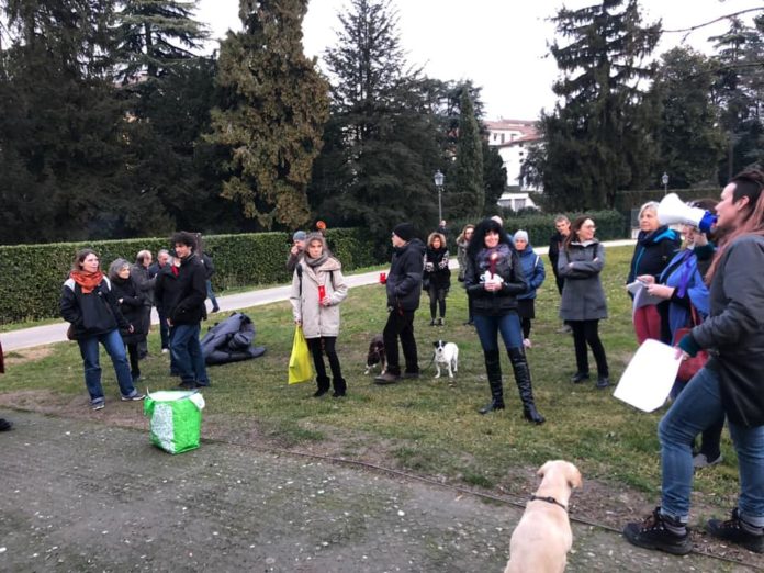 welcome refugees Bocciodromo manifestazione