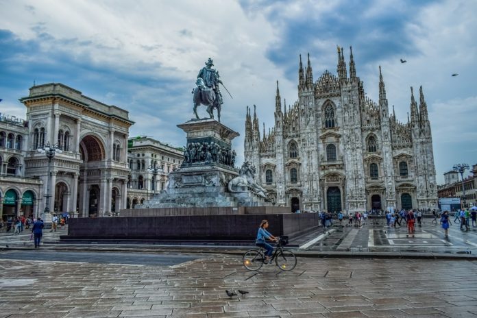 Piazza Duomo a Milano, Lombardia (Italia)