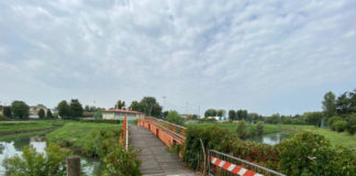 Passerella tra le piscine e viale Trento, iniziati i lavori per la riqualificazione
