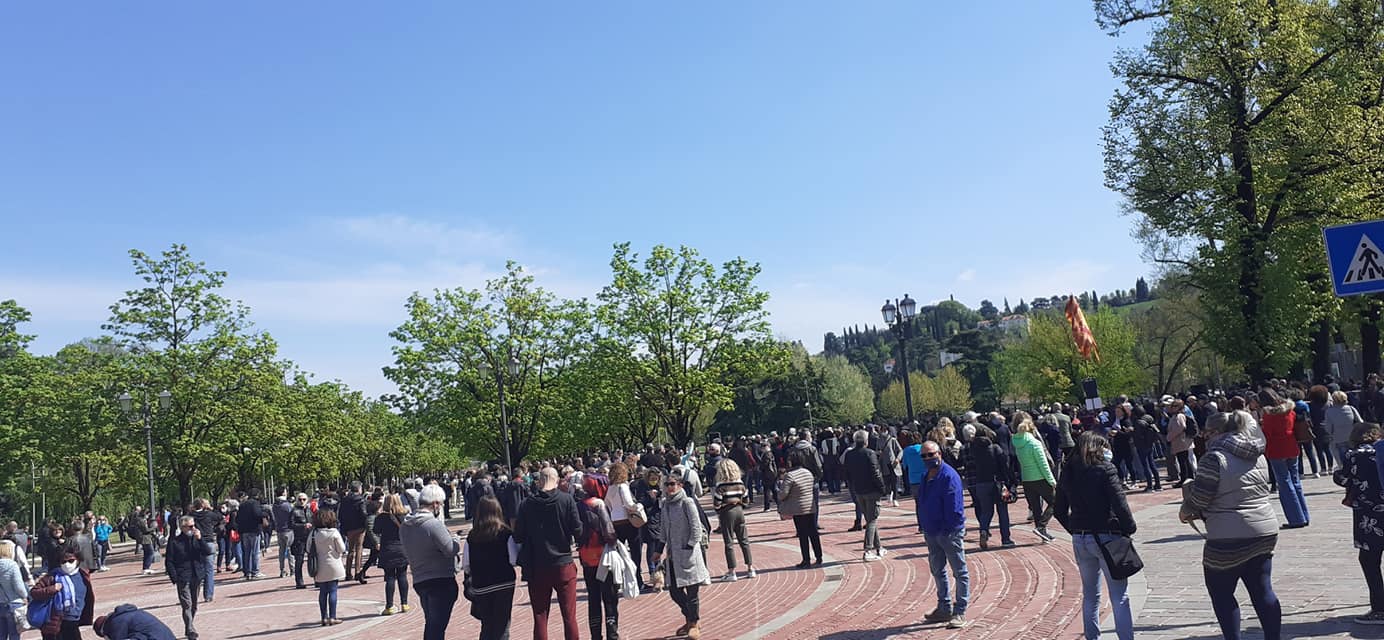 manifestazione covid cunial campo marzo 17 aprile