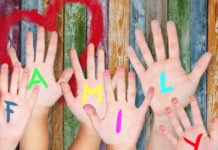 La famiglia nel corso dei secoli. “Agorà. La Filosofia in Piazza”: tra costanti universali e variabili antropologiche La famiglia nel corso dei secoli