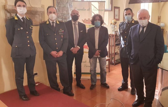 Delegazione di Confartigianato Vicenza al comando provinciale delle Guardia di Finanza berica