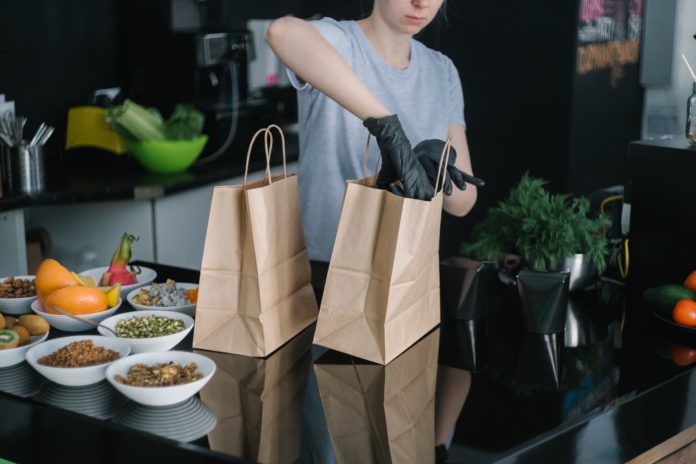 Food delivery pexels-mikhail-nilov-6613043 Food delivery pexels-mikhail-nilov-6613043