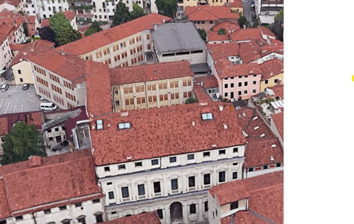 Il complesso della ex-scuola media Giuriolo alle spalle di Palazzo Cordellina (da Google Earth)