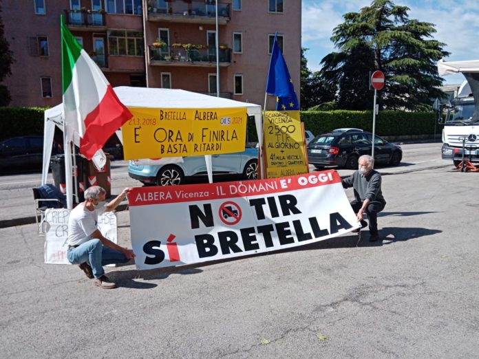 Comitato bretella dell' Albera al mercato granatieri di Sardegna, gazebo