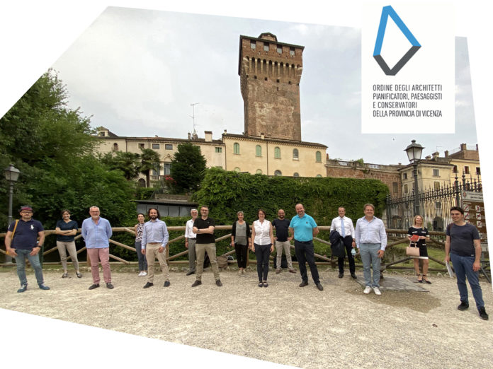 Arch. Lisa Borinato, presidente, al centro della foto col nuovo Consiglio dell’Ordine degli Architetti Pianificatori Paesaggisti e Conservatori di Vicenza