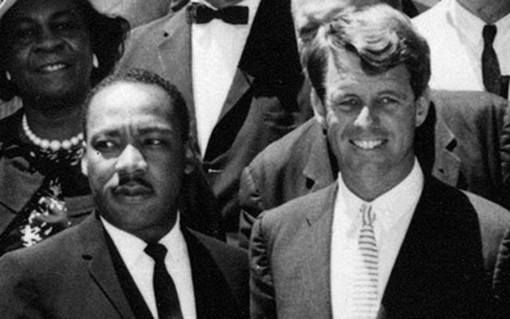 Martin Luther King (sn) con Robert Francis Kennedy