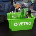 Economia circolare, 8 bottiglie su 10 tornano a nuova vita. CoReVe: in 5 anni benefici extra per 160 milioni di euro Raccolta differenziata e il riciclo dei rifiuti di imballaggio in vetro