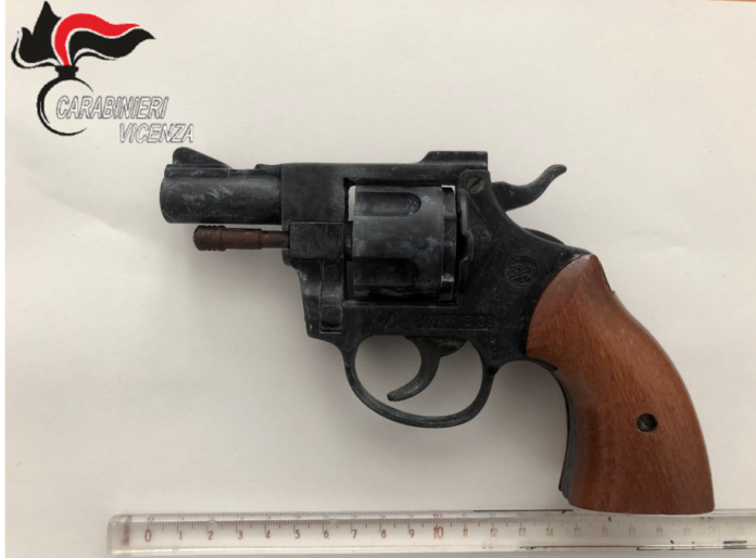 pistola scacciacani pistola scacciacani