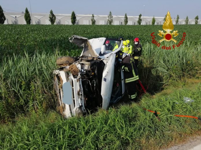 auto nel fosso Sossano auto nel fosso Sossano