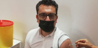 Oggi il sindaco di Vicenza Francesco Rucco si è vaccinato in Fiera