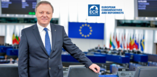 Sergio Berlato (FDI – ECR): in Europa l’Italia è penultima per numero di laureati on. Sergio Berlato, Deputato italiano al Parlamento europeo MEP Parlamentare europeo del Gruppo dei Conservatori e Riformisti Europei
