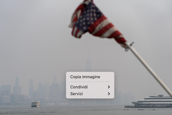 La Repubblica: Usa, il fumo degli incendi che stanno devastando la costa pacifica ha raggiunto New York: un'immagine di Manhattan avvolta dalla foschia (REUTERS/Jeenah Moon) La Repubblica: Usa, il fumo degli incendi che stanno devastando la costa pacifica ha raggiunto New York: un'immagine di Manhattan avvolta dalla foschia (REUTERS/Jeenah Moon)