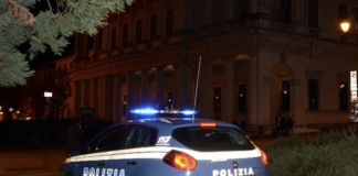 Bassano, picchiano l’ex suocero: denunciata coppia Questore Paolo Sartori: Polizia di stato, pattuglia in azione notturna a Vicenza