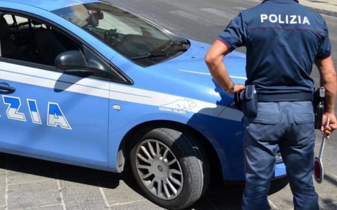 Una volante della polizia di Stato di Vicenza