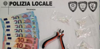 Campo Marzo, la polizia locale denuncia tre persone per detenzione e spaccio di droga