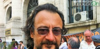 Intervista a Franco Coppoli (COBAS Scuola Terni ed esecutivo nazionale). “Filosofia in Agorà”: governo banchieri scarica sul personale sue mancanze Franco Coppoli, COBAS SCUOLA Terni ed esecutivo nazionale COBAS