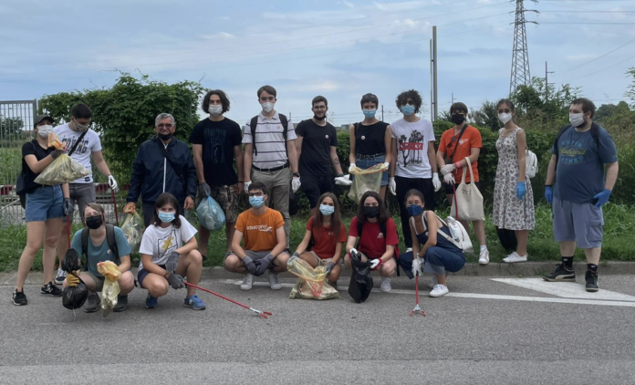 Raccolta rifiuti volontaria: i Giovani Democratici puliscono Parco Città