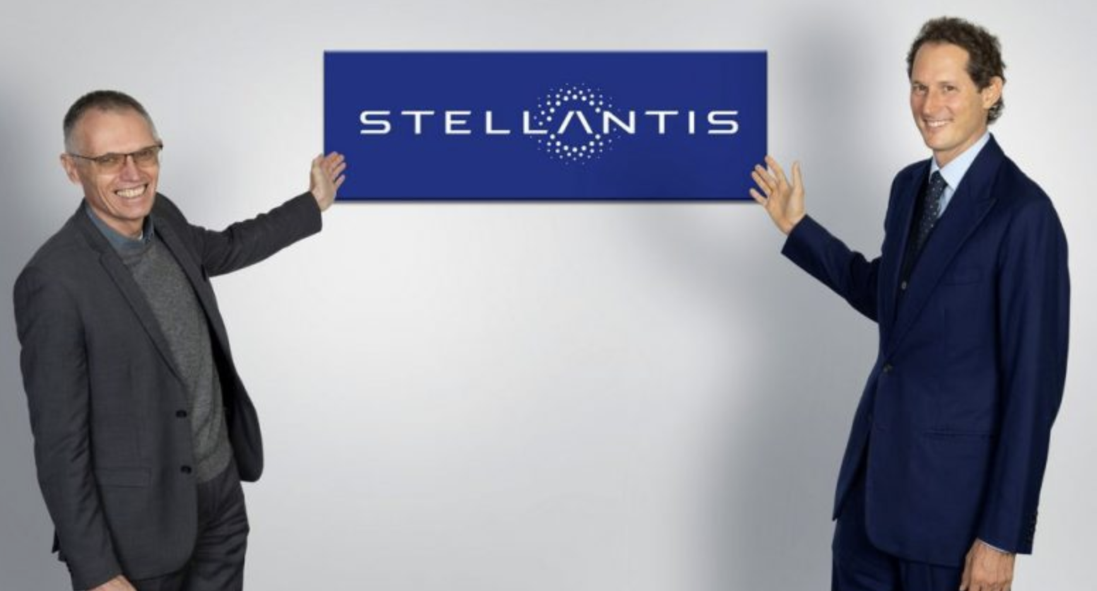 John Elkann (FCA) e Carlos Tavares (Groupe PSA) a capo di Stellantis, fusione FCA-PSA