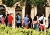 Turismo nel Vicentino, cibo prima voce di spesa in estate secondo Confcommercio Vicenza Code all'ufficio turistico di Vicenza di piazza Matteotti in agosto turismo vicentino