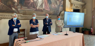 Il progetto europeo Worthy a Vicenza, ass. Simona Siotto e Cristina Tolio: in dirittura d’arrivo Nella foto (progetto Worthy) Cristina Tolio, il dirigente scolastico dell’istituto Piovene Aldo Del Pari, e dirigenti e funzionari comunali di Vicenza