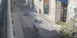 In meno di un’ora la polizia locale di Vicenza rintraccia l’autore di un furto e restituisce i beni